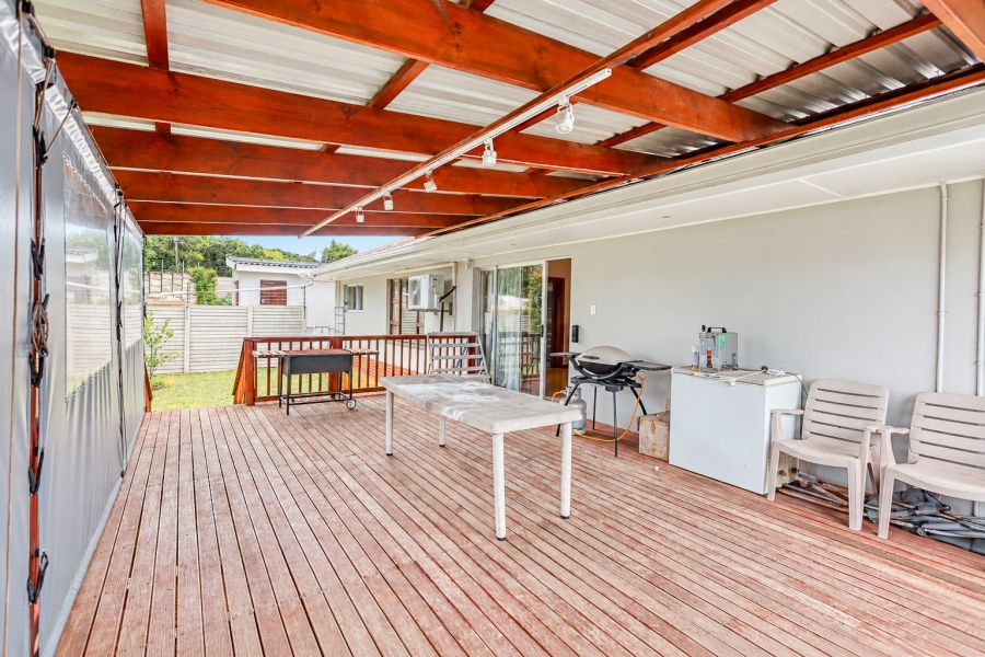 4 Bedroom Property for Sale in Nahoon Valley Park Eastern Cape
